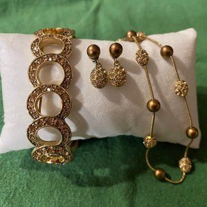 listing-status-banner